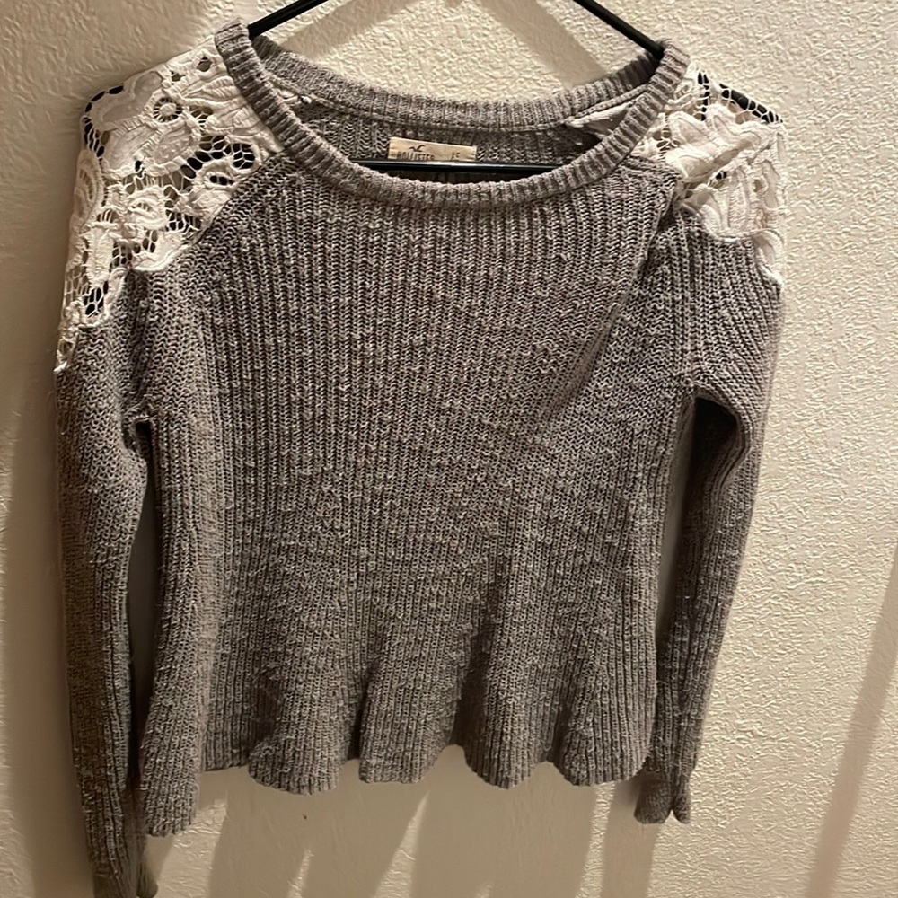 Hollister Gray Ribbed Sweater With White Lace Shoulder Detail